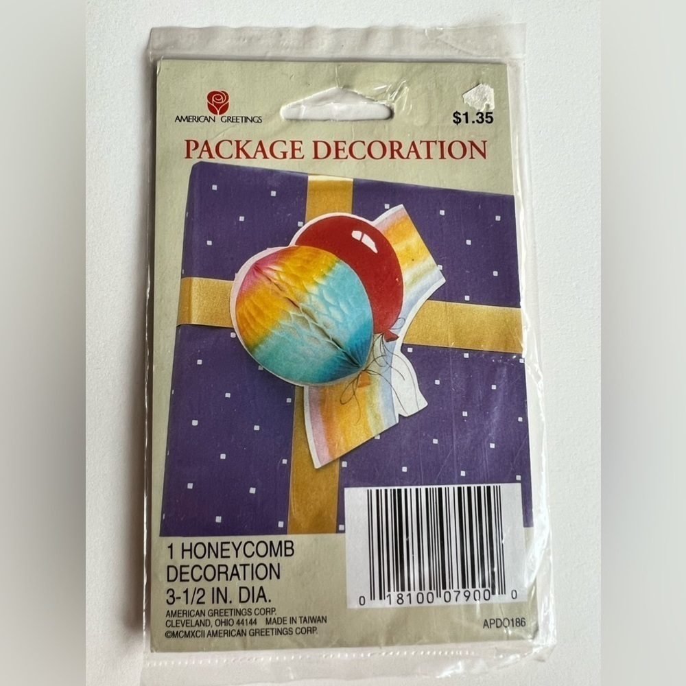 Vintage 1993 American Greetings Honeycomb Gift Package Decoration New in Package